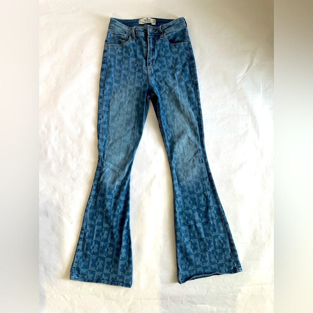 Hollister Floral Patterned Blue Jeans